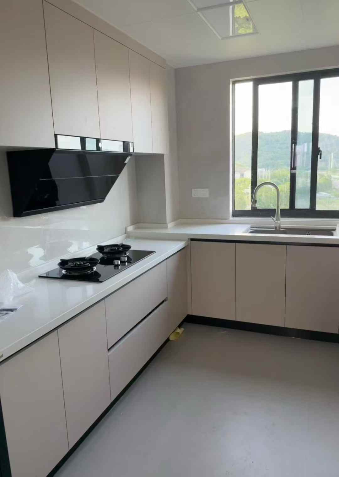 Ancient Style Kitchen Cabinet