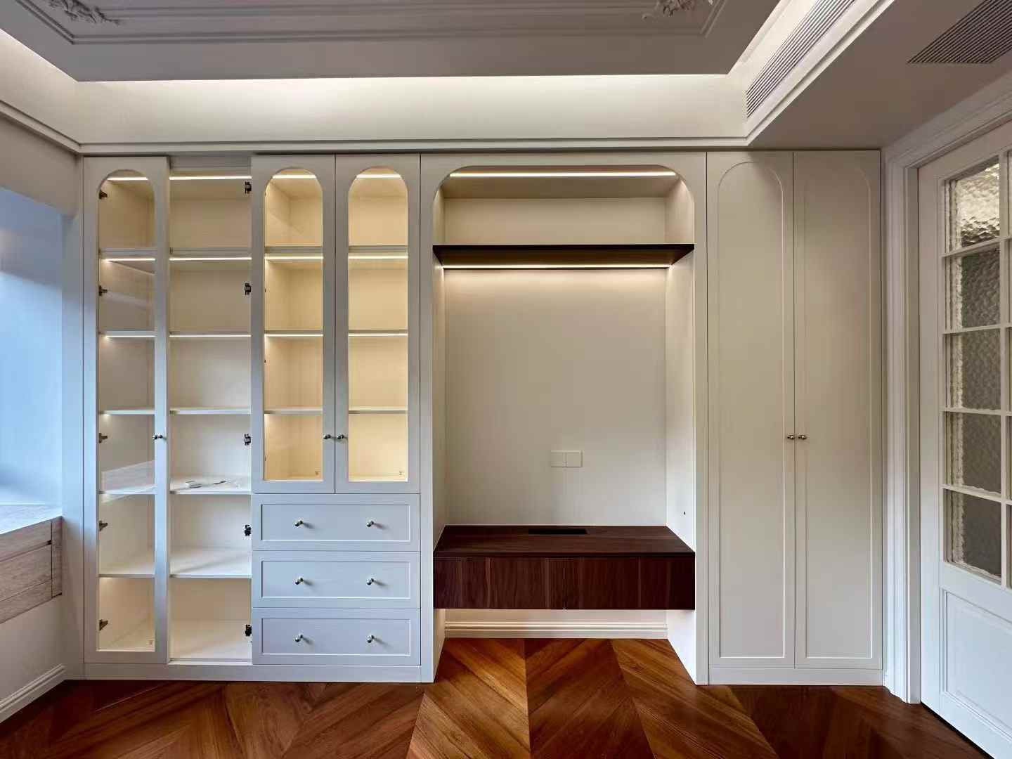 French Style Wardrobe